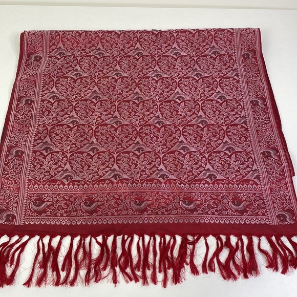 100% Silk Red Heart and Floral Design Table Runner  22”x76” - Picture 4 of 7